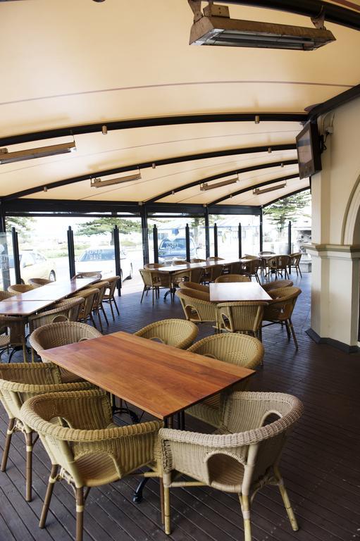 Largs Pier Hotel Adelaide Zimmer foto